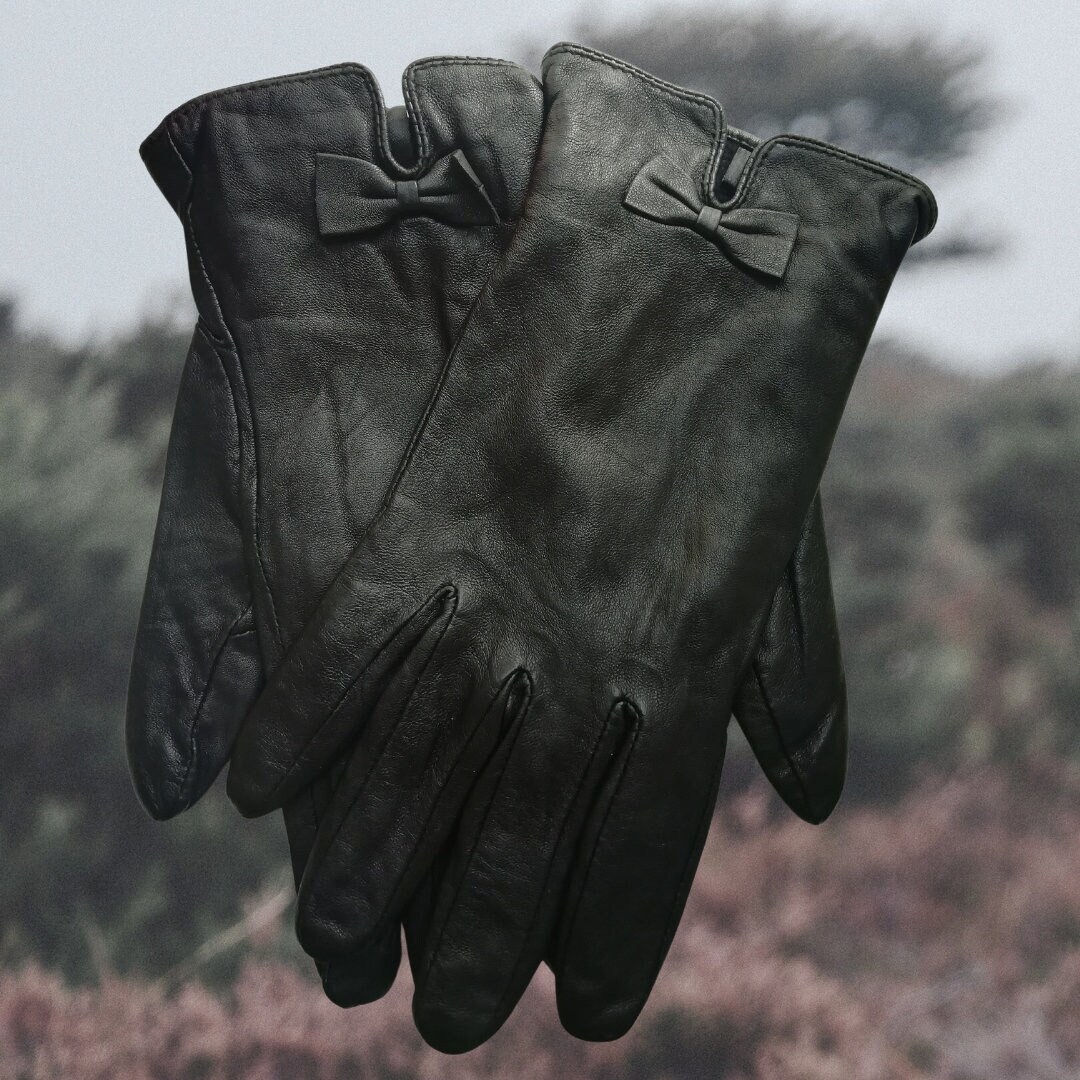 GLOVES IN BLACK LAMBSKIN 453594