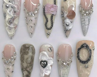 Vintage Gothic 3D Press On Nails, Baroque Pearl Nail Art F1592