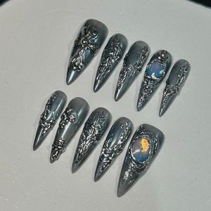 Silver Gothic Press On Nails | Metallic Line, Handmade False Nails F399