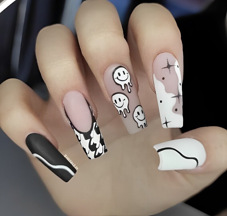 Press on Nails Designer Nails Art Print Press on Nail Etsy