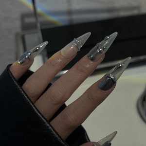 Sliver  Metallic Chrome Gel Art Acrylic Press On Nails Design - Elegant Nail Art | Unique Arcylic Press On Nail | Fake Nail | F217