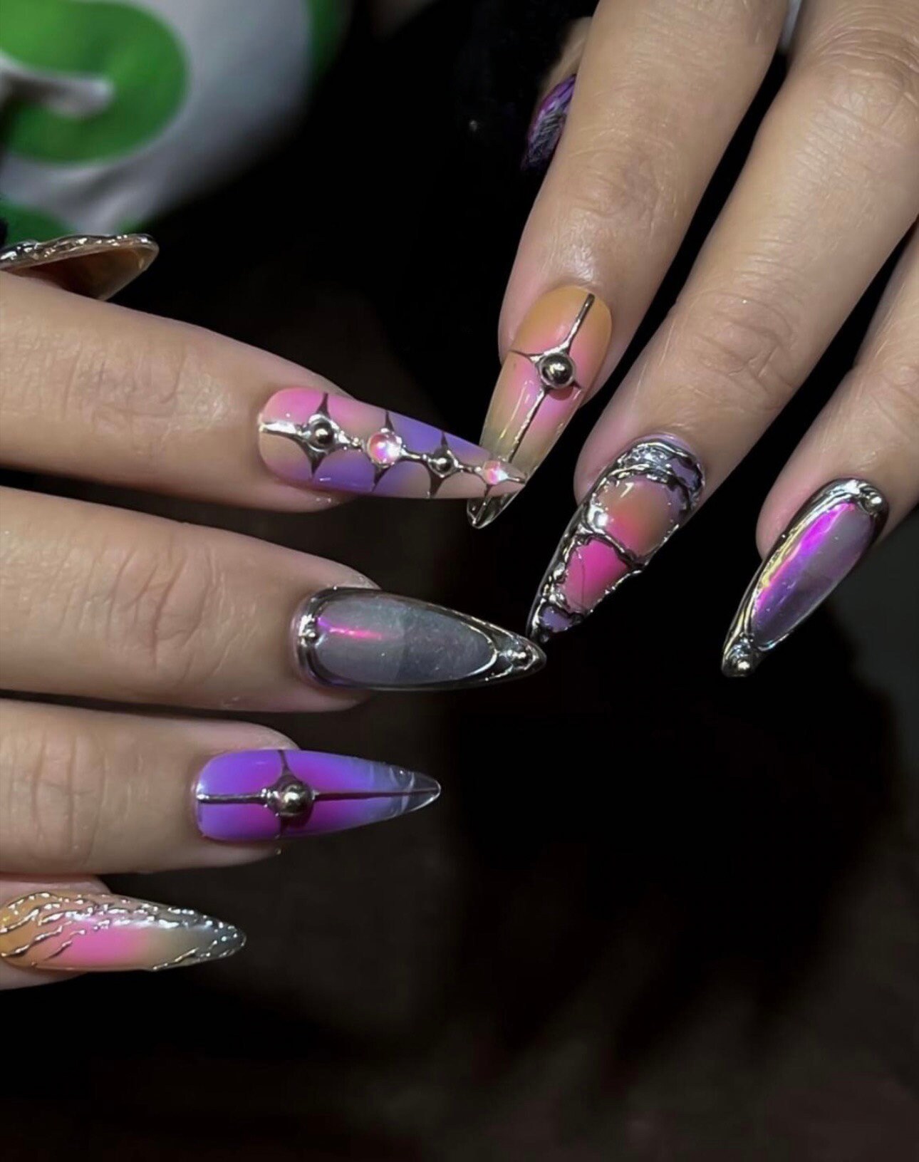 Fancy design mirrors nails ( pink). INSTANT Chrome Mirror Light Pink Powder 1g . - TDI, Inc main image 3