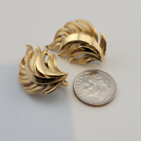 Crown Trifari Earrings, Leaf Design in Gold Tone … - image 4