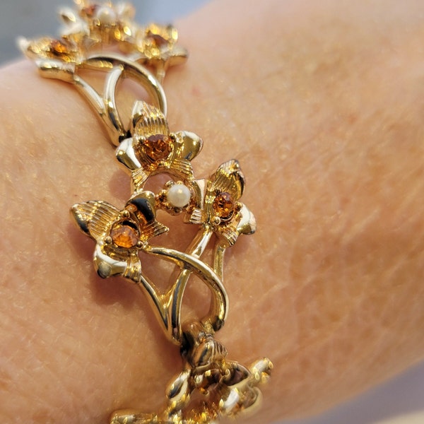 CORO Gold Tone Link Bracelet, Floral Design with Golden Color Crystals and Tiny Faux Seed Pearls, Fold-Over Clasp, Vintage Bracelet