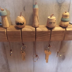 Smart Key Hanger With Keychains