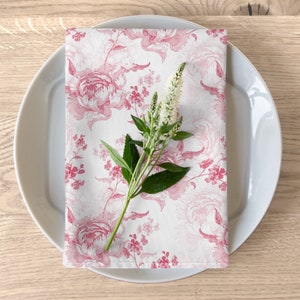 Pink Toile Cloth Napkins | Set of 4 | Floral Napkins | French Toile Decor | Victorian Napkins | Vintage Linens | Pink Cottagecore Home Decor