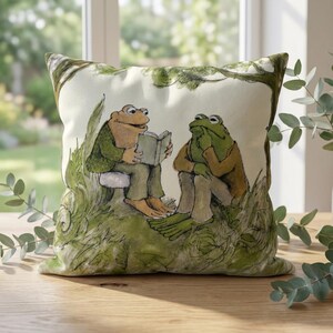 Frog and Toad Outdoor Pillow | Cottagecore Pillow | Bookish Outdoor Pillow | Whimsical Patio Decor | Classic Book Gift | Waterproof Pillow image 5