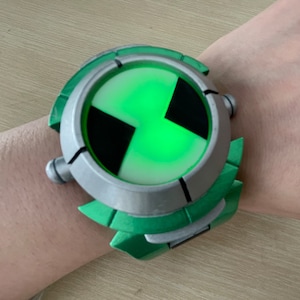 Ben 10 Omnitrix Watch, Real Ben10 Ultimatrix, Telescopic Glow, Alien Watch, Alien Hero, Cosplay Props, Custom Props