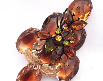 La Heir rhinestones Christmas brooch, vintage