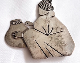 Douglas Etsitty Navajo sterling silver pin brooch