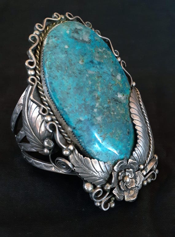 Native American Important Vintage Francosco Gomez Huge Cross Shell Sterling Silver Ring Native American Important Vintage Francosco Gomez Huge Cross Shell Sterling Silver Ring