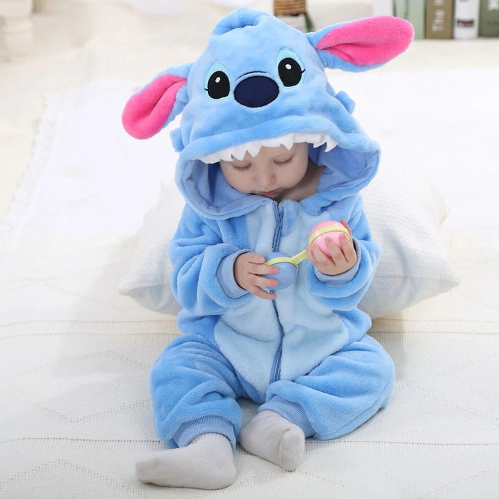 Disney Combinaison Pyjama Enfant Fille Garcon Stitch Bourriquet (Bleu Stitch,  13 Ans) : : Mode