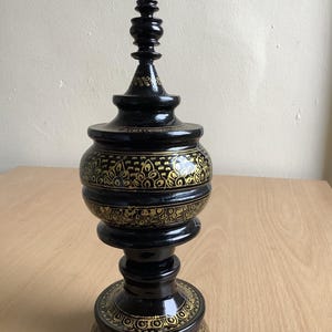 Handmade Burmese Lacquerware Buddhist Offering Bowl