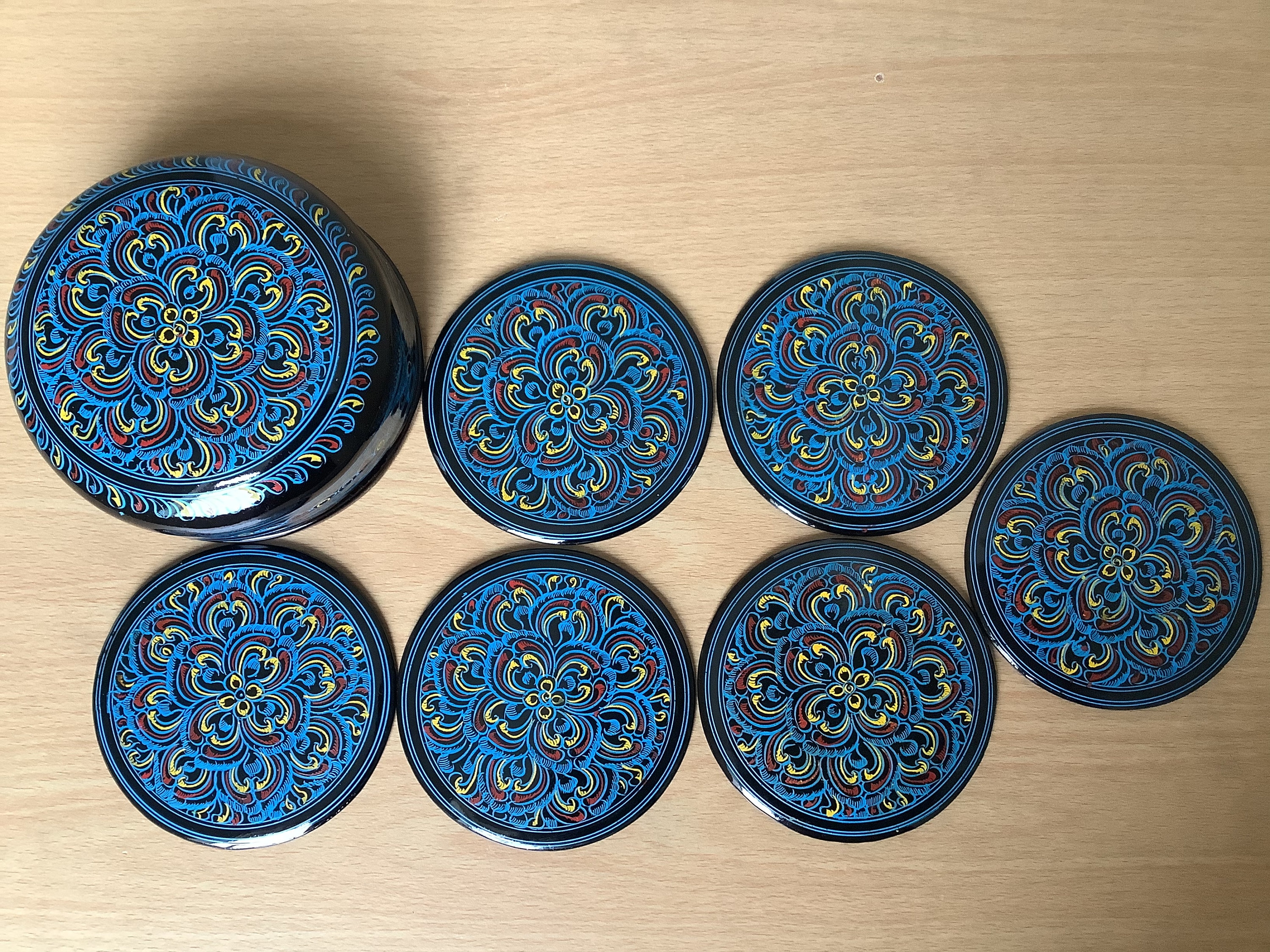 ビルマ（ミャンマー）1970年代 漆芸 重箱 手描き装飾文様 円形蓋物 Myanmar lacquerware - Etsy 日本