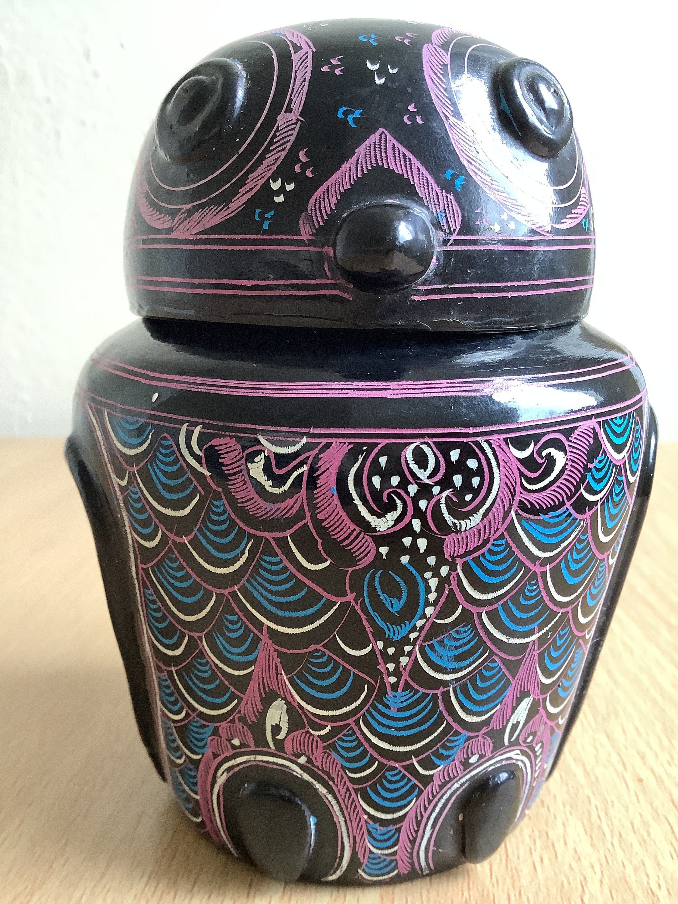 ビルマ手作り漆器ふくろうの小物入れ2個セット ビルマ手作り漆器ふくろうの小物入れ2個セット ビルマ漆器の手作り