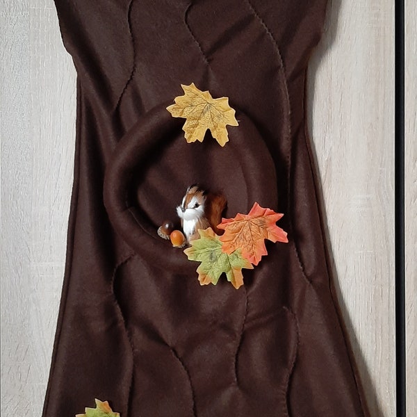 Lady Autumn Outfit Tree Hollow Leaves Squirrel