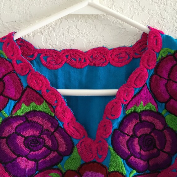 Vintage Hand Embroidered Floral Blouse - image 3