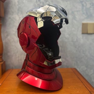 The Iron Man helmet can be worn by real people, and the deformable voice control electric opening and closing image 3