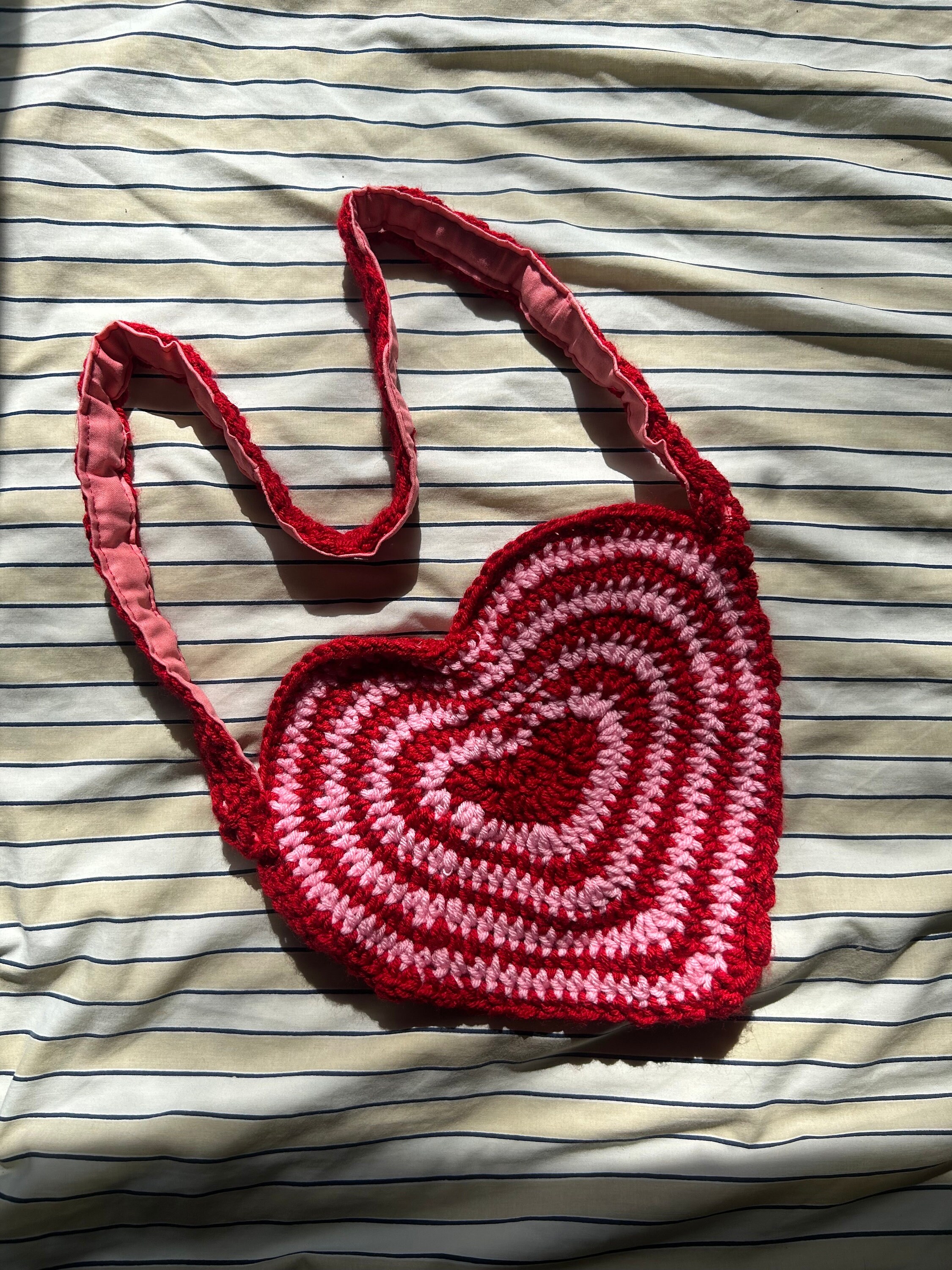crochet heart bag ♡♡♡ #crochet #heart #crochetbag #crochettiktok #croc