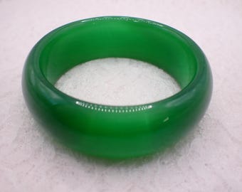 61.8mm Beautiful Bright Green Cats Eye Crystal Bangle Bracelet - Smooth Finish Flat Inside - Bangle Bracelet - Cat Eye Crystal #JEWEL#1867