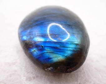 Flashy Natural Labradorite Palm Stone - Strong Blue Flash - 2 Inch Oval Palm-stone - Gray Blue Green Smooth Labradorite #PALMS#1258