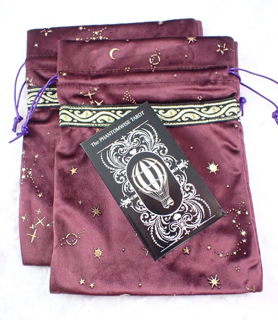 Pochettes de rangement pour cartes de tarot ou d'oracle, pour jeux de runes ou pour pendules Pochettes de rangement pour cartes de tarot ou d'oracle, pour jeux de runes ou pour pendules