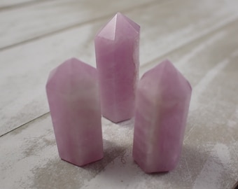 One Mini Purple Kunzite Crystal Tower - Tiny 1 Inch Light Purple Kunzite Crystals - Small Faceted Point - Natural Kunzite Crystal POINT#1017