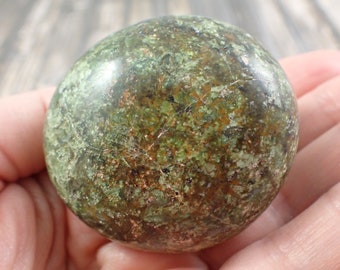 1 Piece Natural Chrysoprase Crystal Palm Stone - Green Brown Gallet - Small Smooth Polished Palmstone - Chrysoprase Crystal Palm #PALMS#1039