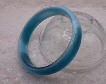 62.7mm Shiny Steel Blue Cats Eye Crystal Bangle Bracelet - Smooth Finish Flat Inside Bangle Bracelet - Blue Gray Cat Eye Crystal #JEWEL#1966