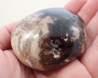 1 Piece Natural Black Opal Crystal Palm Stone - Brown Caramel Cream Gallet - Small Smooth Oval Palmstone - Black Opal Crystal #PALMS#1093