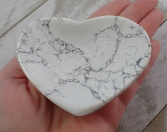 1 Piece Natural Howlite Heart Shaped Crystal Bowl - Large Smooth Polished Bowl - Tray for Crystals - 3.5 Inches White Heart Bowl #BOWL#1078