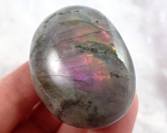 Natural Purple Flash Labradorite palm stone - Labradorite Silver Purple Flash Stone - 41x31x16mm Purple Labradorite #PALMS#1216