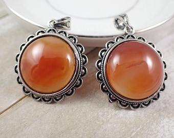 Lovely Carnelian Slower Edge Crystal Pendant - Round Crystal Pendant - 1 Inch Round Carnelian Burnt Orange Pendant - Carnelian #PNDNT#1089