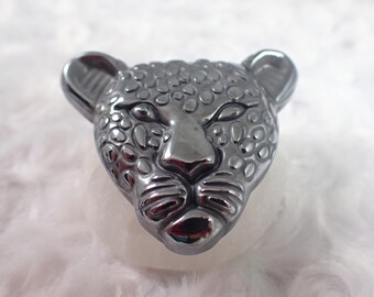 Stunning Natural Yooperlite Crystal Cheetah Head - Textured UV Reactive - Leopard Head Animal Carving - 2 Inch Glow Crystal #ANMLS#1248