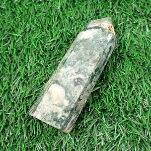 1 Piece Moss Agate Crystal Tower - Green White Thick Faceted Tower - 4 Inch Natural Moss Agate Crystal Tower - Sparkly Tower #TOWER#1053