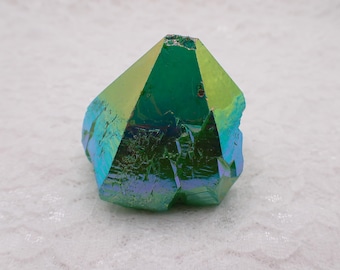 1 Piece Green Aura Quartz Crystal Tower - Flashy Quartz Aura Crystal - 1.75x1.75 inches Short - Rainbow Sheen Quartz Point #Tower#1309