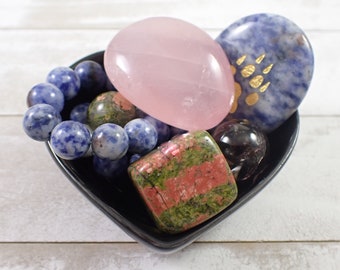Scorpio Crystal Bowl Set - All Pieces Included - Glass Heart Bowl - Smoky Quartz - Rose Quartz - Sodalite Bracelet - Unakite Cube Mushroom