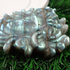 Flashy Medusa Labradorite Crystal Carving - Strong Blue Green Flash - Gray Medusa Crystal Carving - 2 Inch Labradorite Crystal #CRVNG#2020