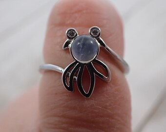 1 Piece Adjustable Labradorite Crystal Ring - Silver Goldfish Ring - Round Labradorite Mini Sphere - Silver Goldfish Adjustable #RINGS#1010