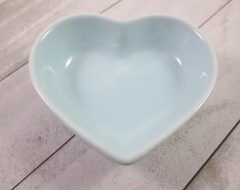 1 Piece Small Blue Heart Shaped Glass Bowl - Smooth Light Blue Crystal Bowl - 8x7.5x2.5cm Heart Shaped Glass Bowl for Crystals #BOWLS#1003