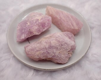 Natural Purple Kunzite Raw Stones - Rough Texture Heavy Metaphysical Crystals for Healing Crystals for Home Decor - Purple White #RWSTN#1009