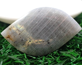 1 Piece Natural Labradorite Cabochon - Purple Orange Flashy Lab - Large Thick Leaf Abstract Shape - Silver Smooth Labradorite #CBCHN#1024