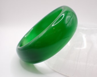 59.9mm Beautiful Bright Green Cats Eye Crystal Bangle Bracelet - Smooth Finish Flat Inside - Bangle Bracelet - Cat Eye Crystal #JEWEL#1781