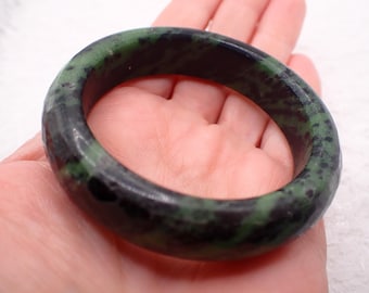 50.8mm Faceted Ruby in Zoisite Crystal Bangle Bracelet - Very Small Green Ruby Black Pink - UV Reactive Natural Bangle #JEWEL#1930