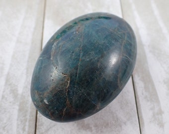 Natural Blue Apatite Crystal Palm Stone - Semi-Polished Teal Oval Gallet - Large Teal Blue Apatite Crystal Palmstone #