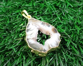 1 Piece Natural Druzy Agate Crystal Pendant - Small Teardrop Gold Wrapped Agate - 32x24x5mm Small Natural Agate Crystal Pendant #PNDNT#1019