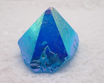 1 Piece Blue Aura Quartz Crystal Tower - Flashy Quartz Aura Crystal - 2 Inch Short - Rainbow Sheen Quartz Point #TOWER#1316