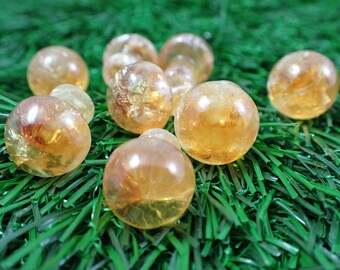 1 Piece Natural Citrine Crystal Mini Mushroom Carving - Gold White Translucent - Smooth Mini Crystal - Natural Standing Shroom #MUSHY#1001