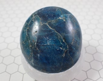 1 Piece Natural Blue Apatite Crystal Palm Stone - Teal Blue Oval Gallet - Small Blue Apatite Crystal Palmstone - Teal Oval #PALMS#1082