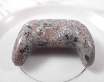 Yooperlite Crystal Game Controller Carving - UV Reactive Small Mini Replica - Game Controller 2 Inches - Gray Black Orange Game #CRVNG#2177